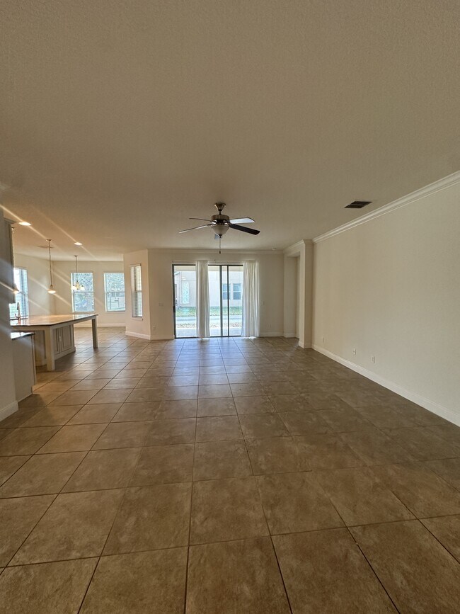 Photo - 11728 Gray Rock Trail