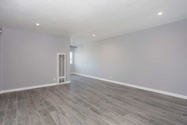 Apex Apartment Homes