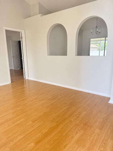 Photo - 443 SW Sadwick Ave