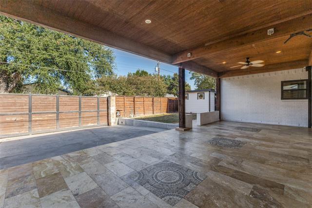 Photo - 2124 Charles Dr