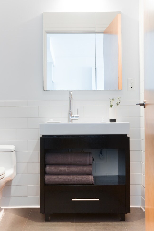 Photo - Mercedes House