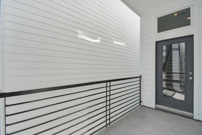 Photo - 420 Janisch Rd