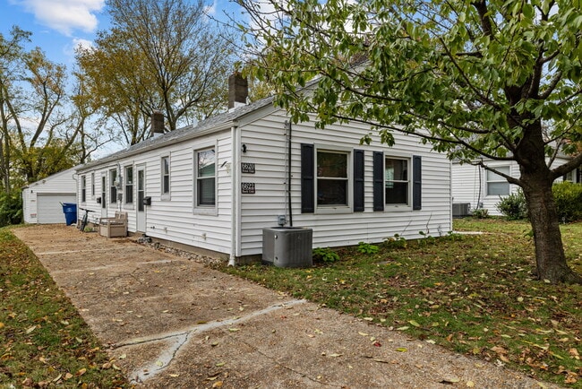 Photo - 6620 Wise Ave