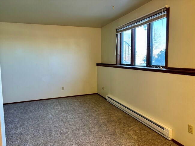 Photo - 744 Darby St Unit 744