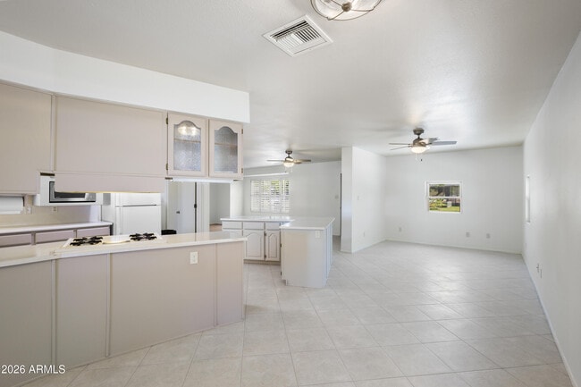 Photo - 5742 N 12th Pl