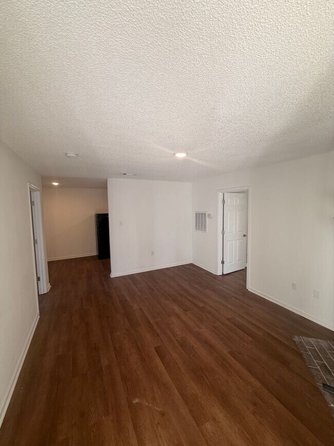 Photo - 109 Limoges St Unidad 109 Limoges  B