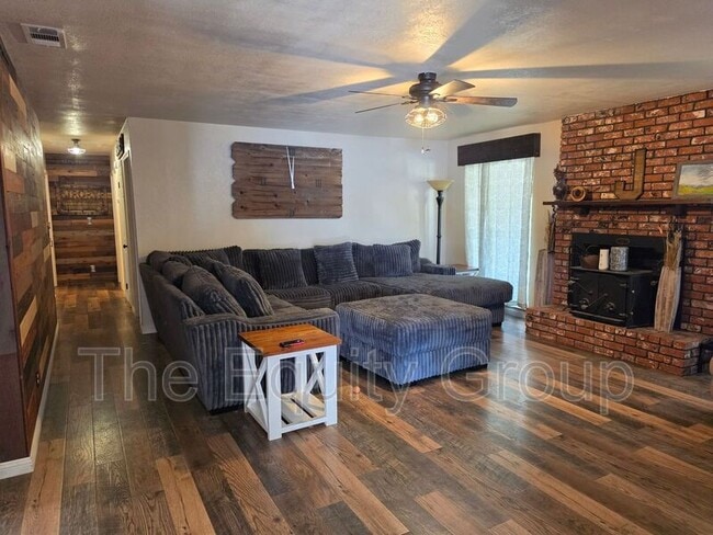 Photo - 1110 E Rose Ct