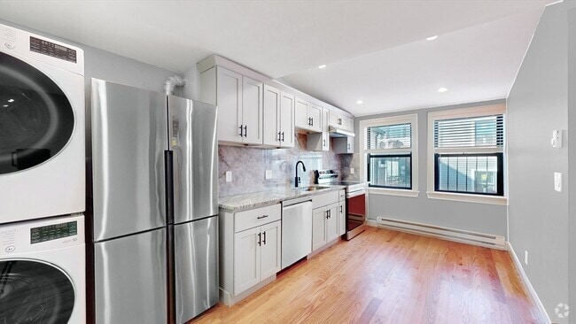 Building Photo - 77 Hudson St Unit 3 Rental