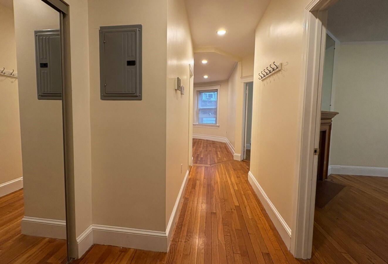 Photo - Elegant Brookline 3bed/2bath Near B,C, D Lines