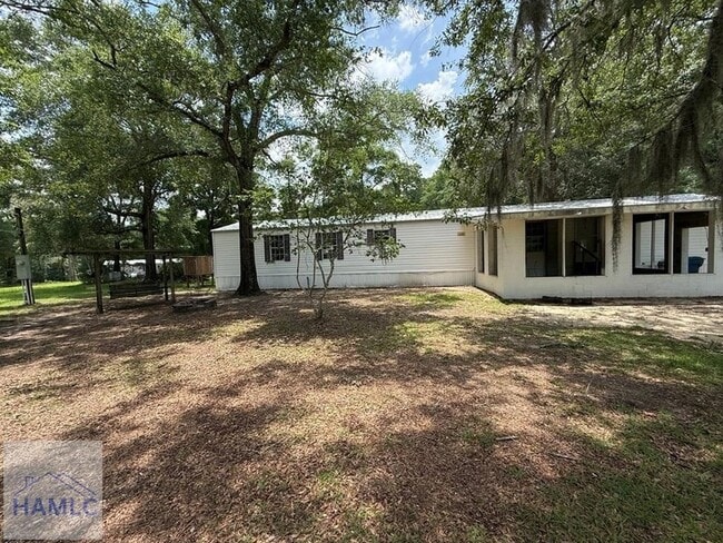 Photo - 106 Cravey Ln