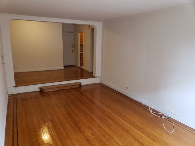 Photo - 69-11 Yellowstone Blvd