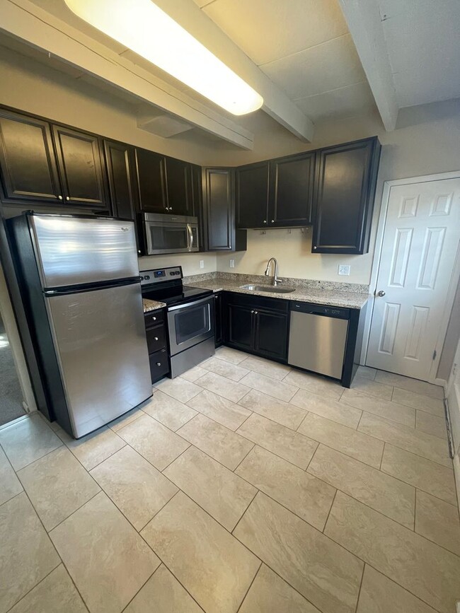 Building Photo - 2260-2268 Ames St Unit 2264 Rental