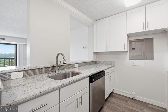 Photo - 200 N Pickett St Unit 1414