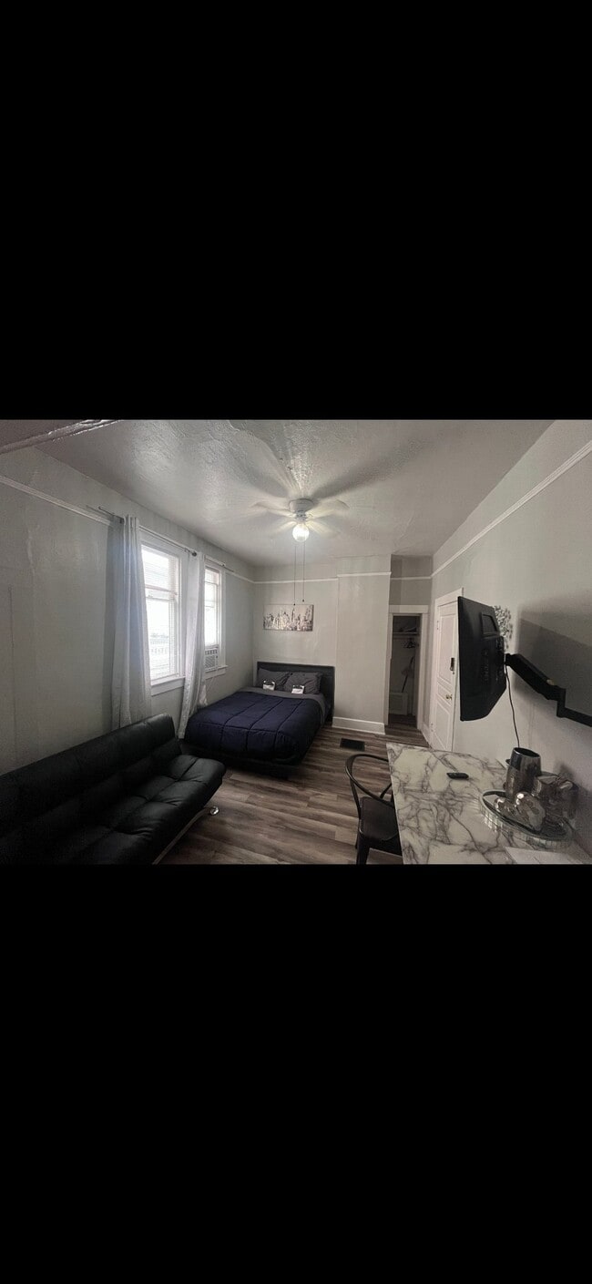 Photo - 608 N Nevada Ave Unit 2
