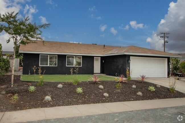Building Photo - GORGEOUS REMODELED HOME !!