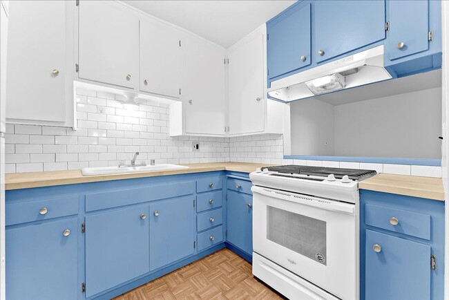 Photo - 4909 Sycamore Terrace Unidad 04