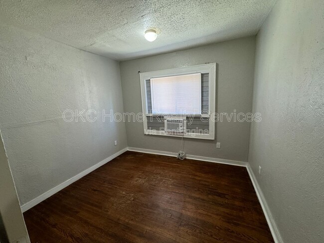 Photo - 2820 NW 23rd St