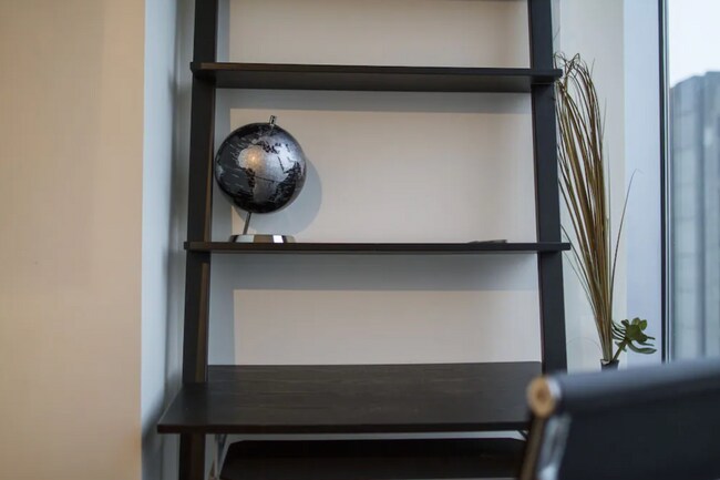Photo - 1111 Alberni St