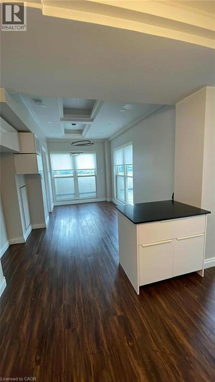 Photo - 135 James St S Unité 1506