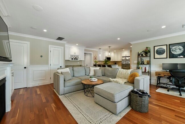 Photo - 49 L St Unit 5