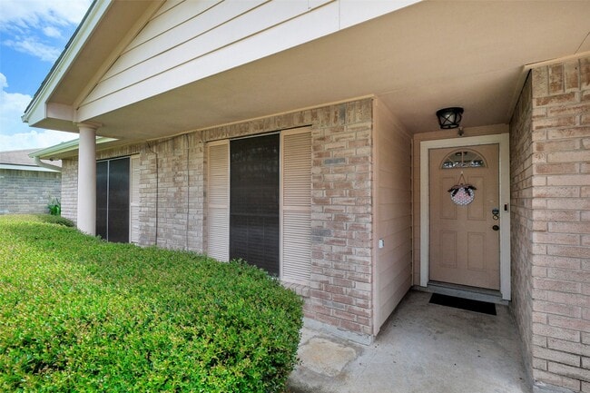 Photo - 10314 Paintbrush Ln
