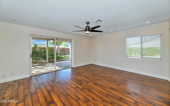 Photo - 2501 E Highland Ave