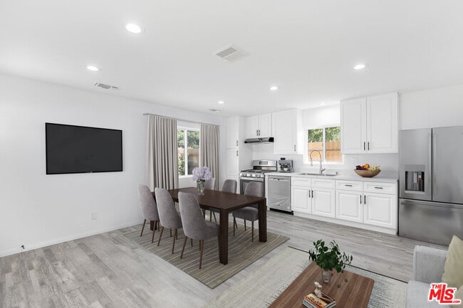 Photo - 7309 N Wilbur Ave