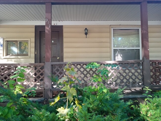 Photo - 917 Seymour Ave Unidad 3