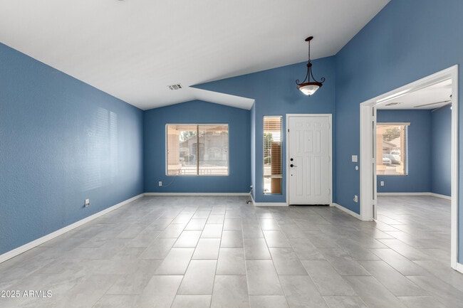 Photo - 3888 E Bancroft Ct