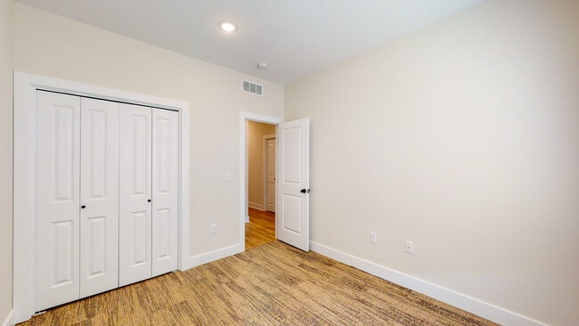 Photo - 1146 N Joye St