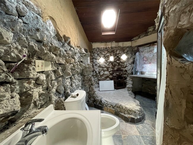 Photo - 4920 W 34th St