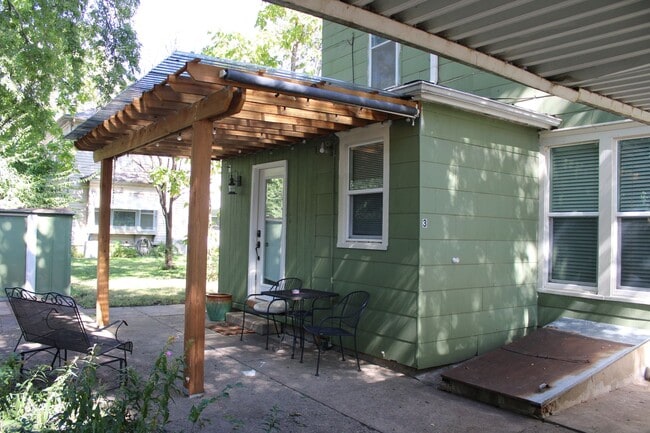 Building Photo - 203 N Juliette Ave Unit Juliette 203 #3 Rental