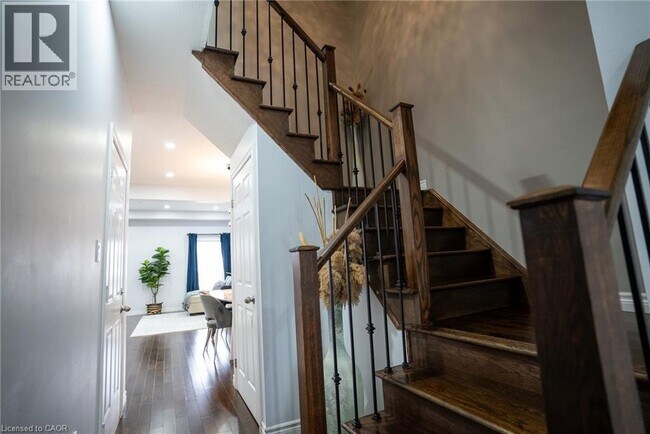 Photo - 9 Hampton Brook Wy