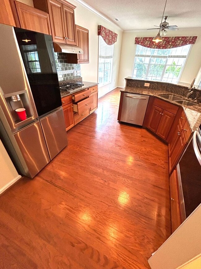 Photo - 3129 Gallahad Dr