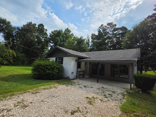 Photo - 7241 Division St