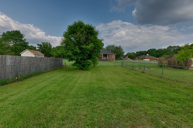 Photo - 1755 Jeff Rd NW