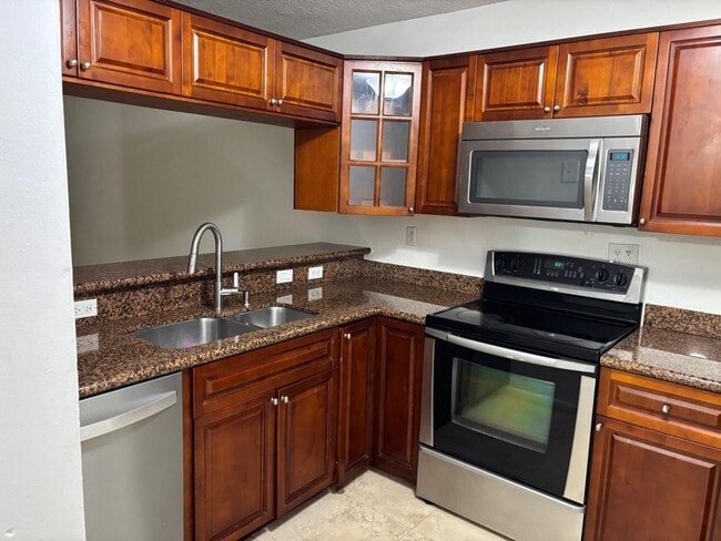 Photo - 9959 Nob Hill Pl Unidad 9959