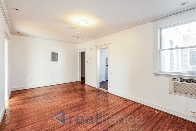 Photo - 1020 Fairmont St NW Unidad 8