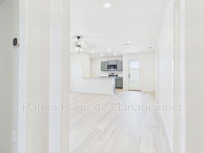 Photo - 2757 Paisley Rd