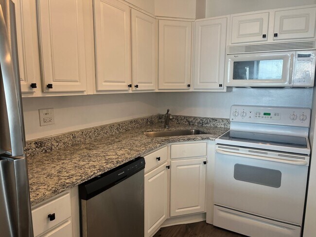Photo - 1560 N Sandburg Terrace Unit 1409J