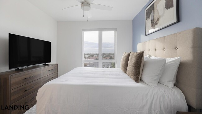 Photo - 707 S Farmer Ave Unidad 5031