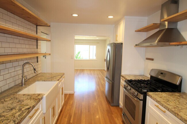 Photo - 225-229 Lynn Drive Apartment Unit 229 Lynn Drive