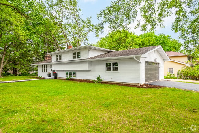 Building Photo - 116 Waxwing Ave Rental