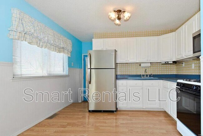 Photo - 980 Manresa Ln