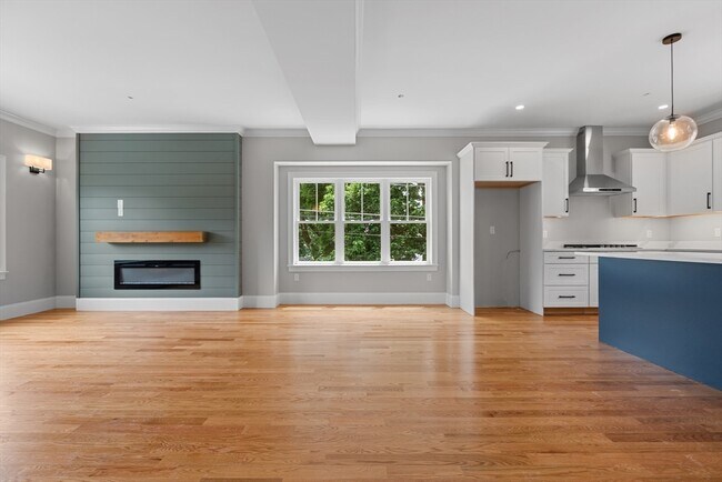 Photo - 22 Pleasant St