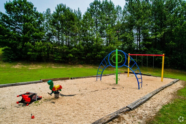 Higgins Estates Apartments