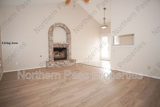 Photo - 10661 Obsidian St