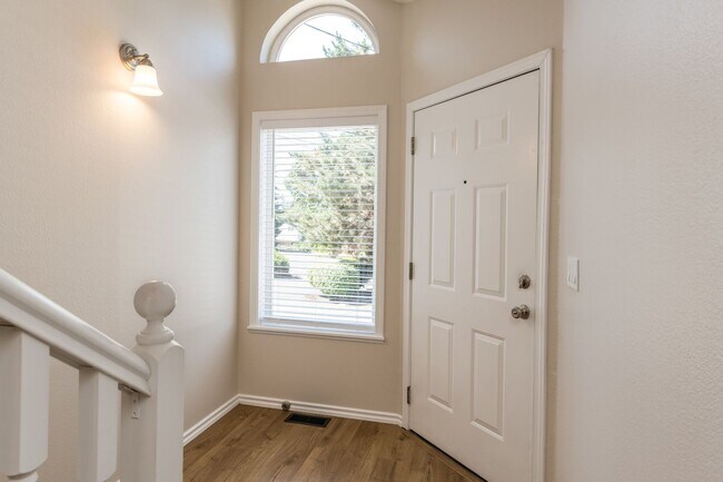 Half off September rent!! Beautiful 2 bedr... - Townhome Rental in ...