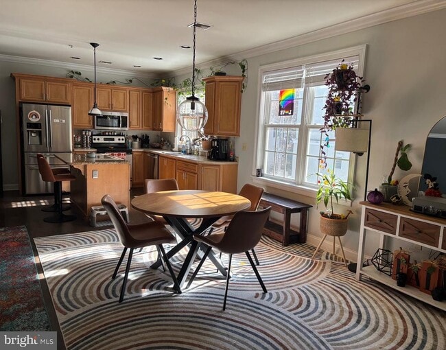 Building Photo - 136 Bridge St Unit 303