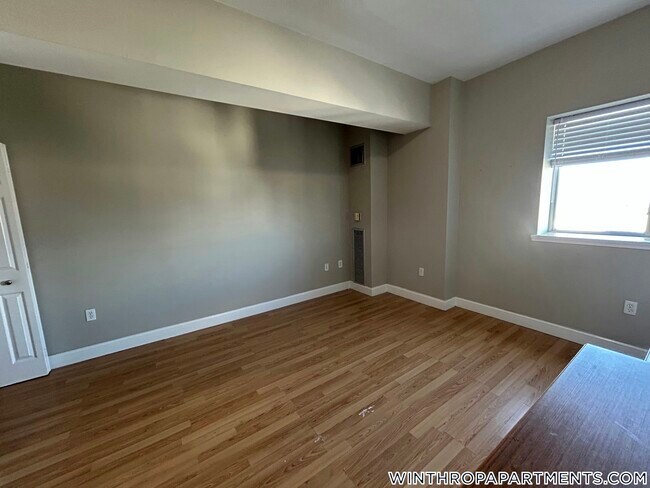 Photo - 312 Shirley St Unit 308